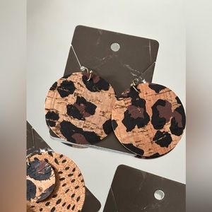 Medium cork earrings handmade